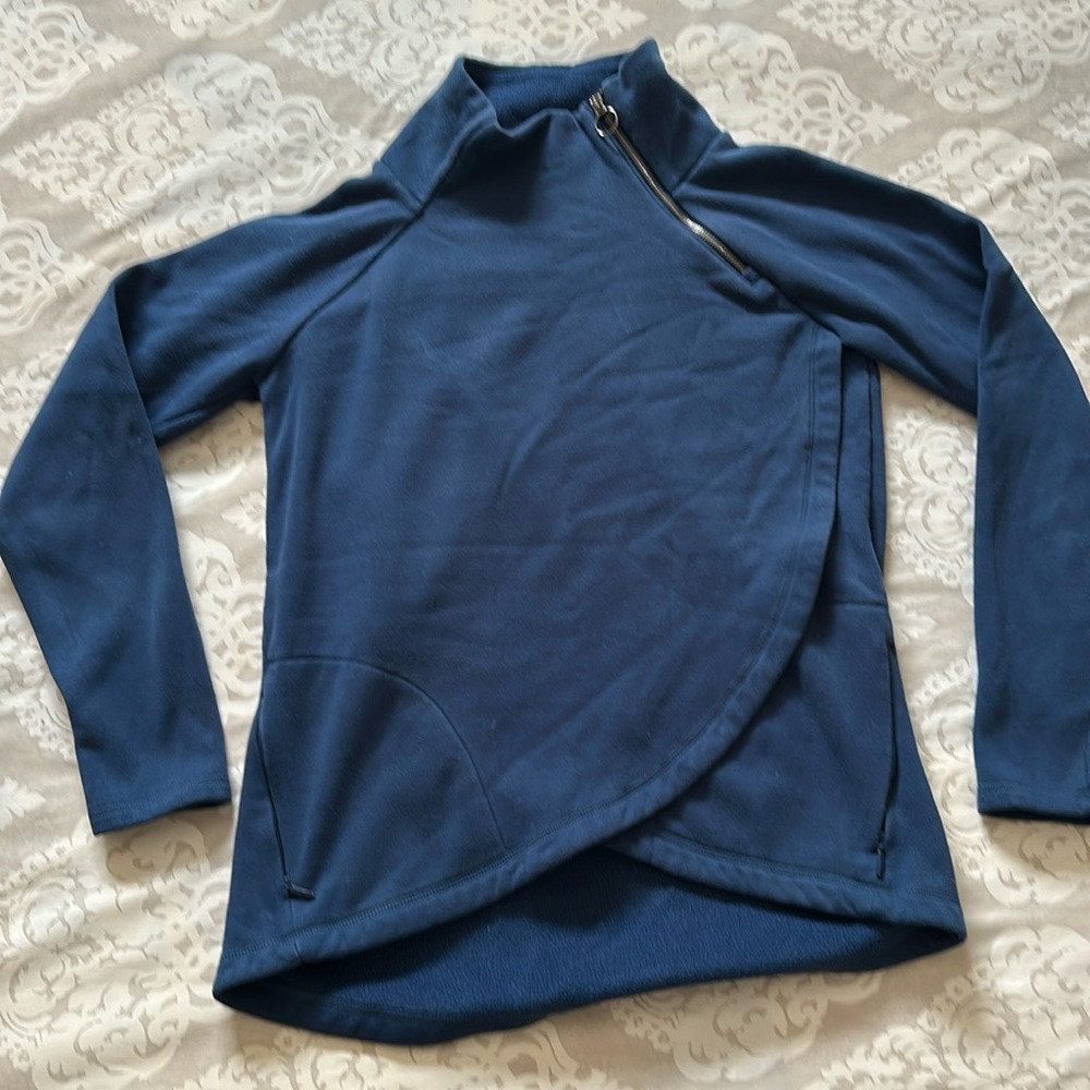 Athleta wrap sweatshirt with zipper
